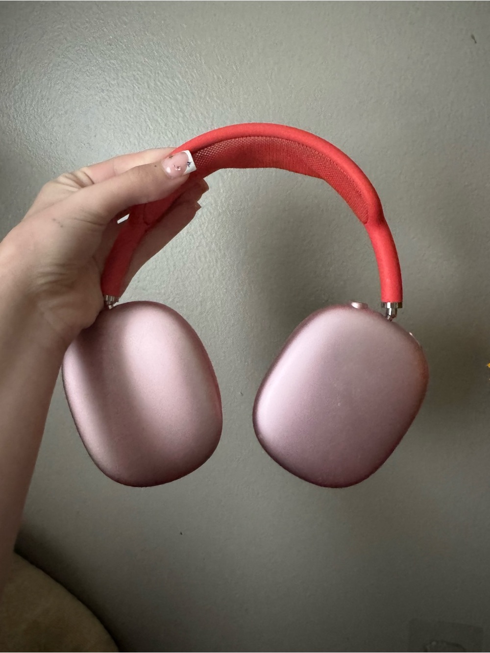 Pink Airpod Max With Case